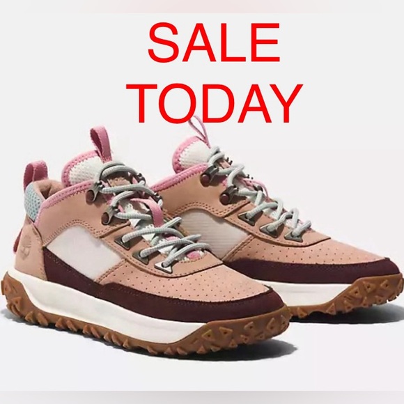 Timberland Shoes - Timberland women’s shoes lace up hiking boot trail running tan pink upper sz 8